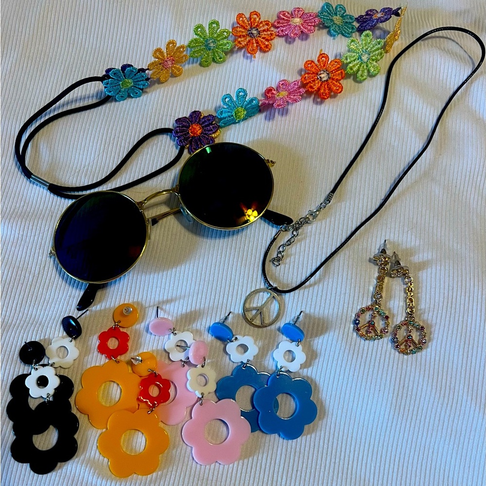 Colorful Flower Power/Peace Accessories Set